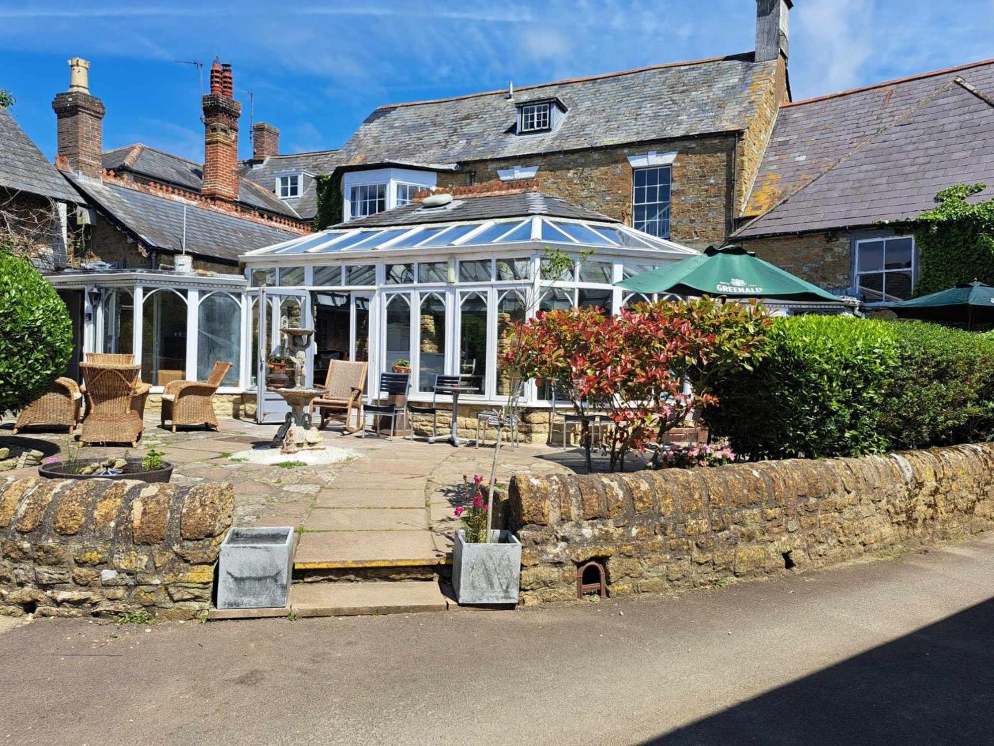 The Ilchester Arms Hotel Abbotsbury Eksteriør billede
