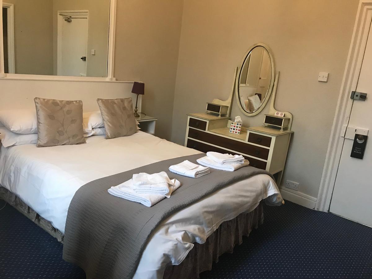 The Ilchester Arms Hotel Abbotsbury Eksteriør billede